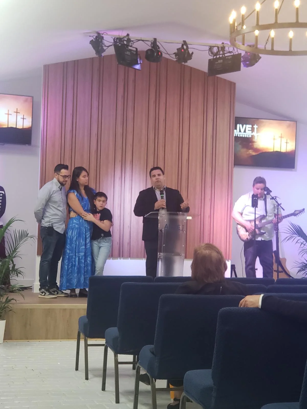 Niños aprendiendo música