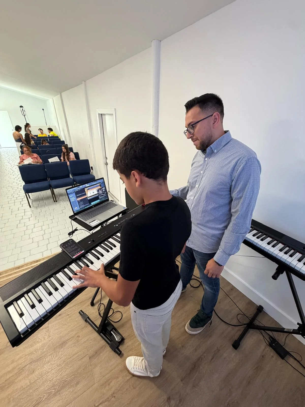Aprendizaje musical en la iglesia local
